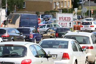Chceme pryč! Tři čtvrtiny obyvatel Ústí nad Labem zvažují odchod z města — HlídacíPes.org